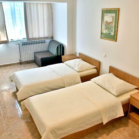 Motel Dobra Duga Resa Bagian luar foto