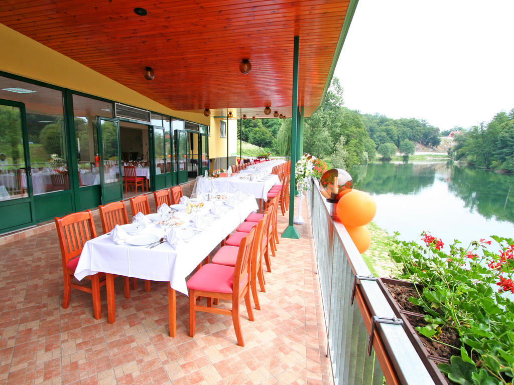 Motel Dobra Duga Resa Bagian luar foto