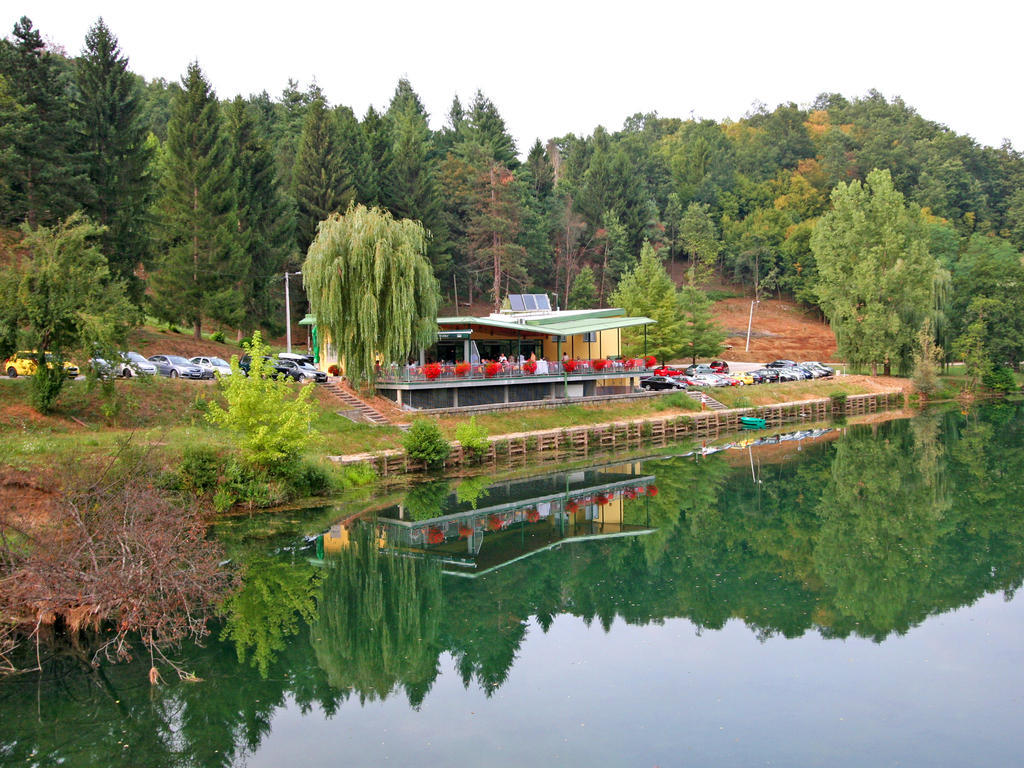 Motel Dobra Duga Resa Bagian luar foto