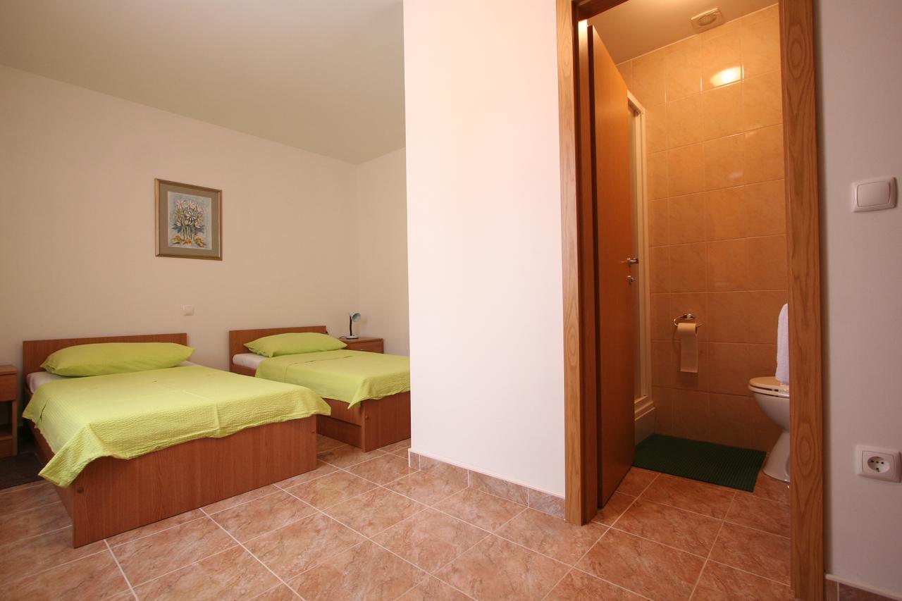 Motel Dobra Duga Resa Bagian luar foto
