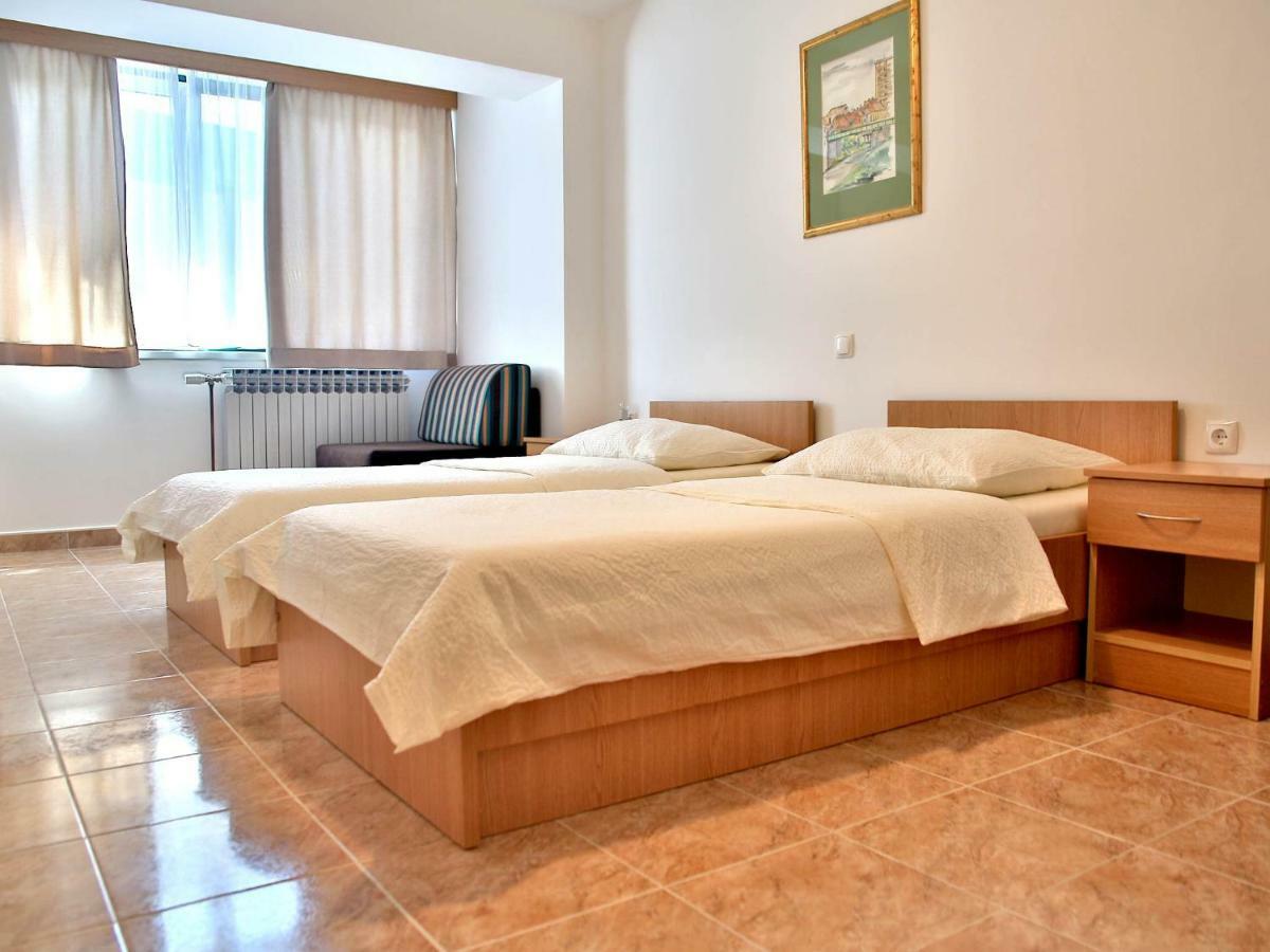 Motel Dobra Duga Resa Bagian luar foto