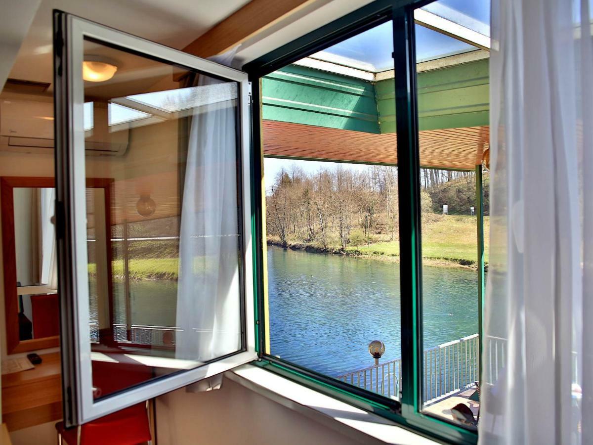 Motel Dobra Duga Resa Bagian luar foto