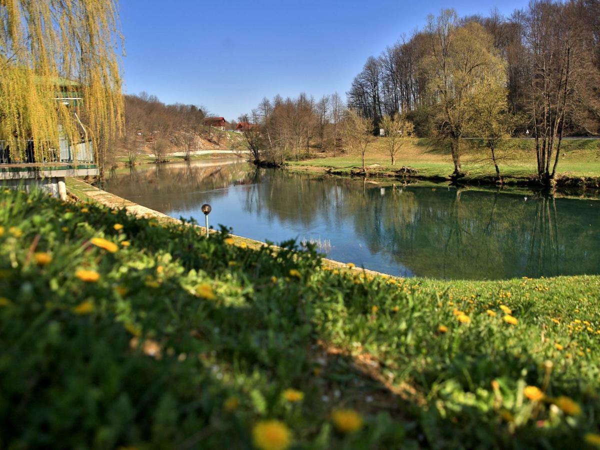 Motel Dobra Duga Resa Bagian luar foto